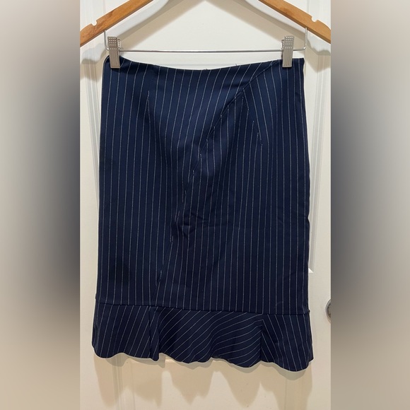 White House Black Market Blue Pleated Pencil Skirt and Top Suit Set Stretchy - Picture 4 of 8